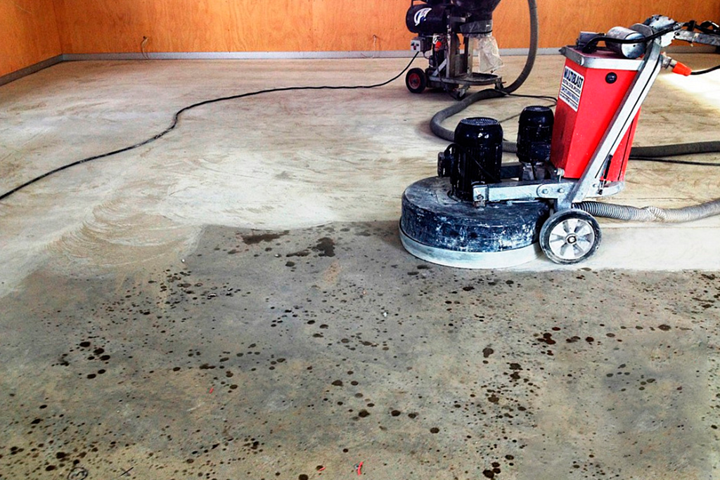 Fast Flooring Removal, Minimum Dust